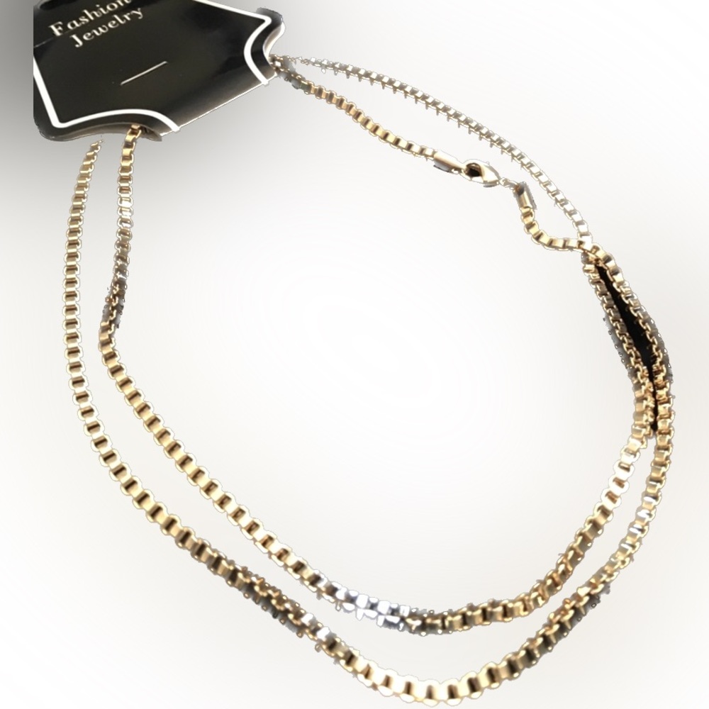 New box chain gold tone length 29” width 4 mm